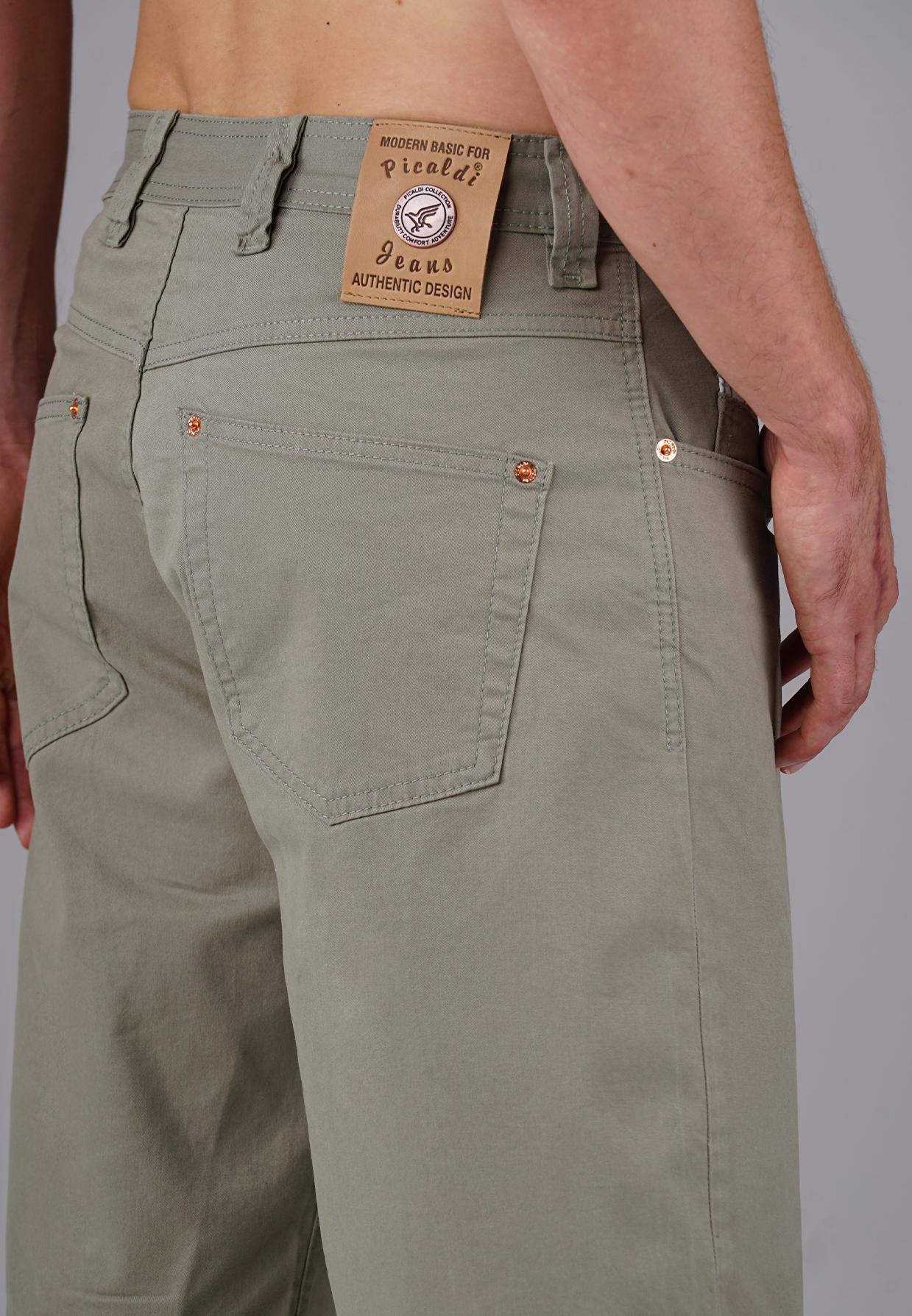 Picaldi Zicco 471 Gabardine Herren Shorts - Relaxed Fit in Olive Drab Picaldi Zicco 471 Gabardine Herren Shorts - Relaxed Fit in Olive Drab W40