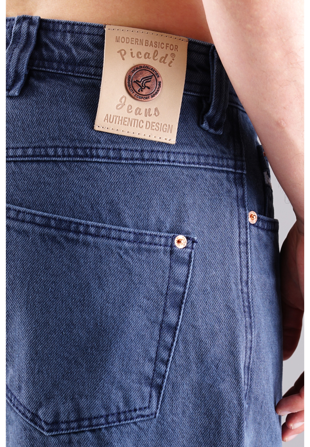 Picaldi Zicco 472 Handy Herrenjeans – Relaxed Karottenschnitt in Dark Blue Denim Picaldi Zicco 472 Handy Herrenjeans – Relaxed Karottenschnitt in Indigo Deep Blue W42-L32