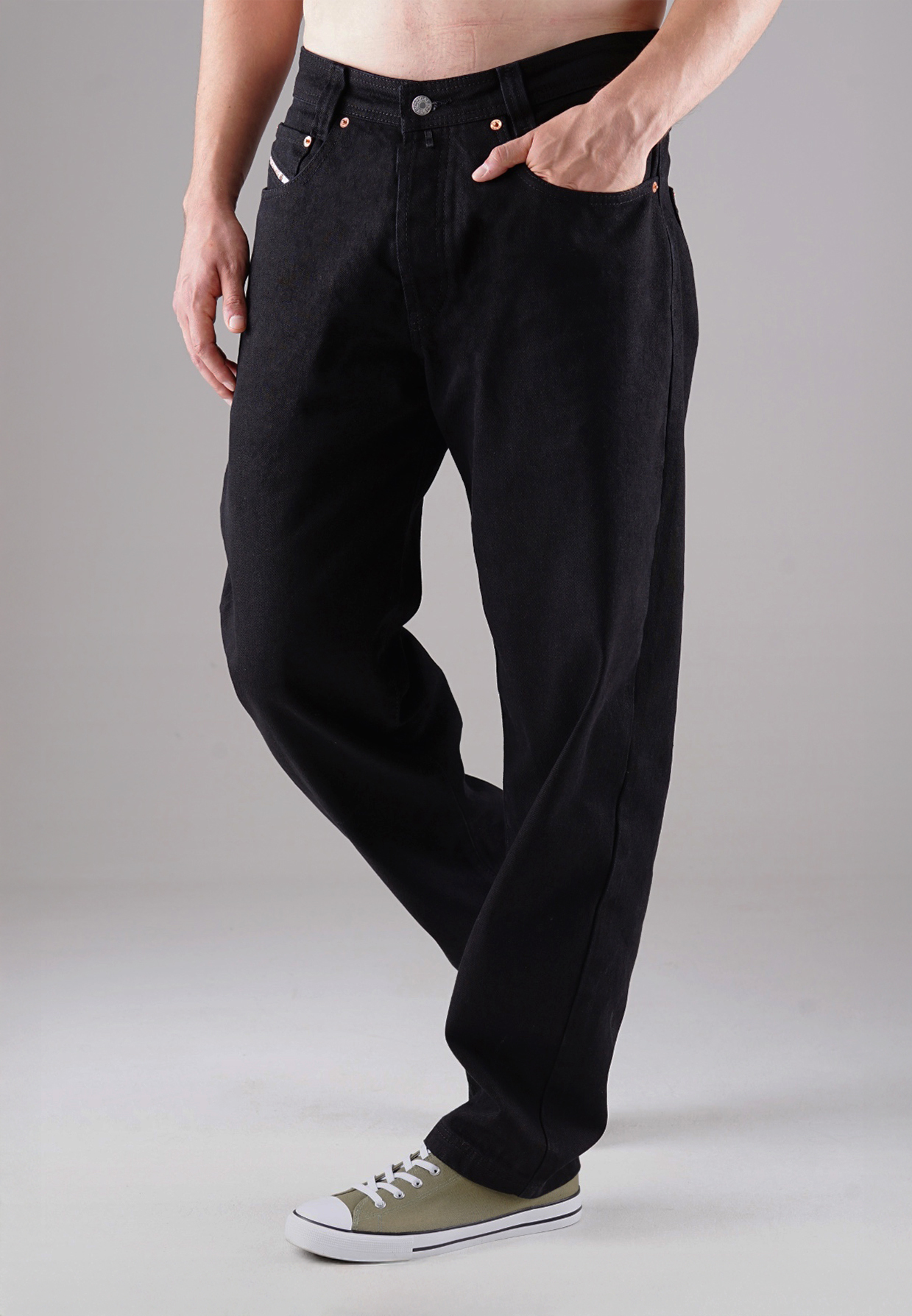 Picaldi Zicco 472 Black Herrenjeans – Relaxed-Karottenschnitt in Raw Black Picaldi Zicco 472 Black Herrenjeans – Relaxed-Karottenschnitt in Raw Black W46-L32