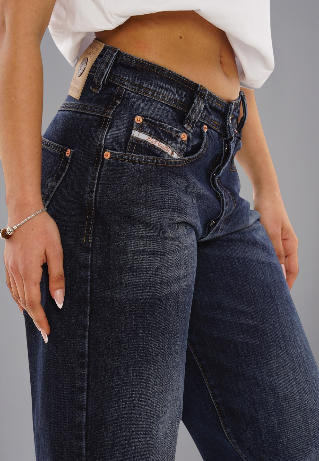 Picaldi Damen Jeans Zicco 471 Hurricane washed dark blue Picaldi Zicco 471 Hurricane Damen Jeans – Loose Tapered Fit Washed Dark Blue W42-L32