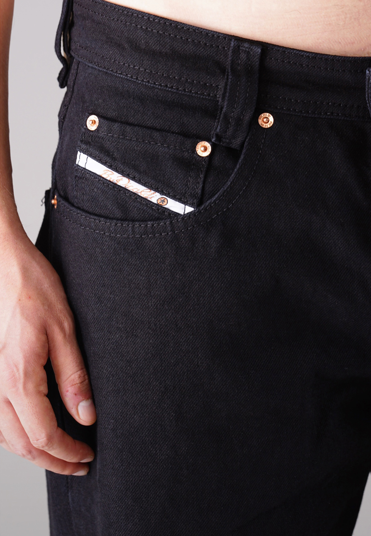 Picaldi Zicco 472 Black Herrenjeans – Relaxed-Karottenschnitt in Raw Black Picaldi Zicco 472 Black Herrenjeans – Relaxed-Karottenschnitt in Raw Black W46-L32