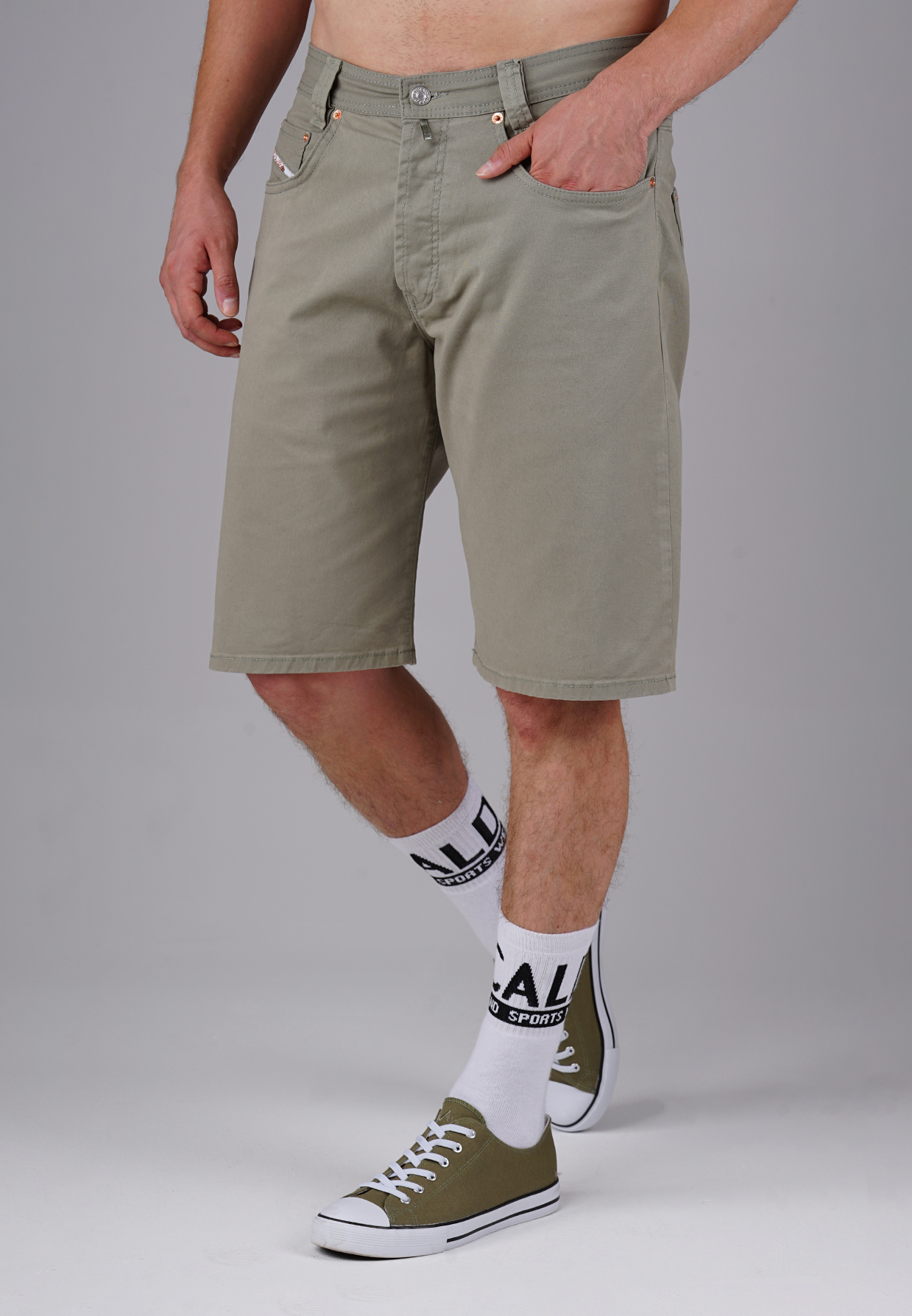 Picaldi Zicco 471 Gabardine Herren Shorts - Relaxed Fit in Olive Drab Picaldi Zicco 471 Gabardine Herren Shorts - Relaxed Fit in Olive Drab W40