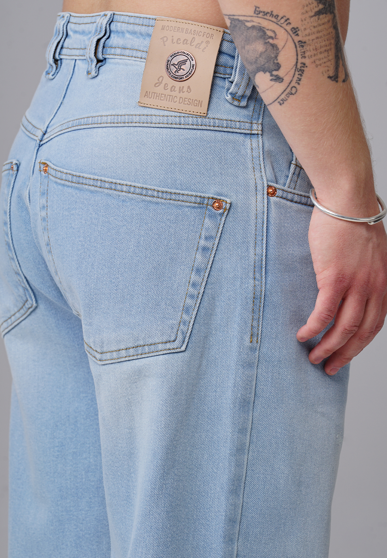 Picaldi Zicco 472 Rivet Herrenjeans – Relaxed-Karottenschnitt in Pale Blue