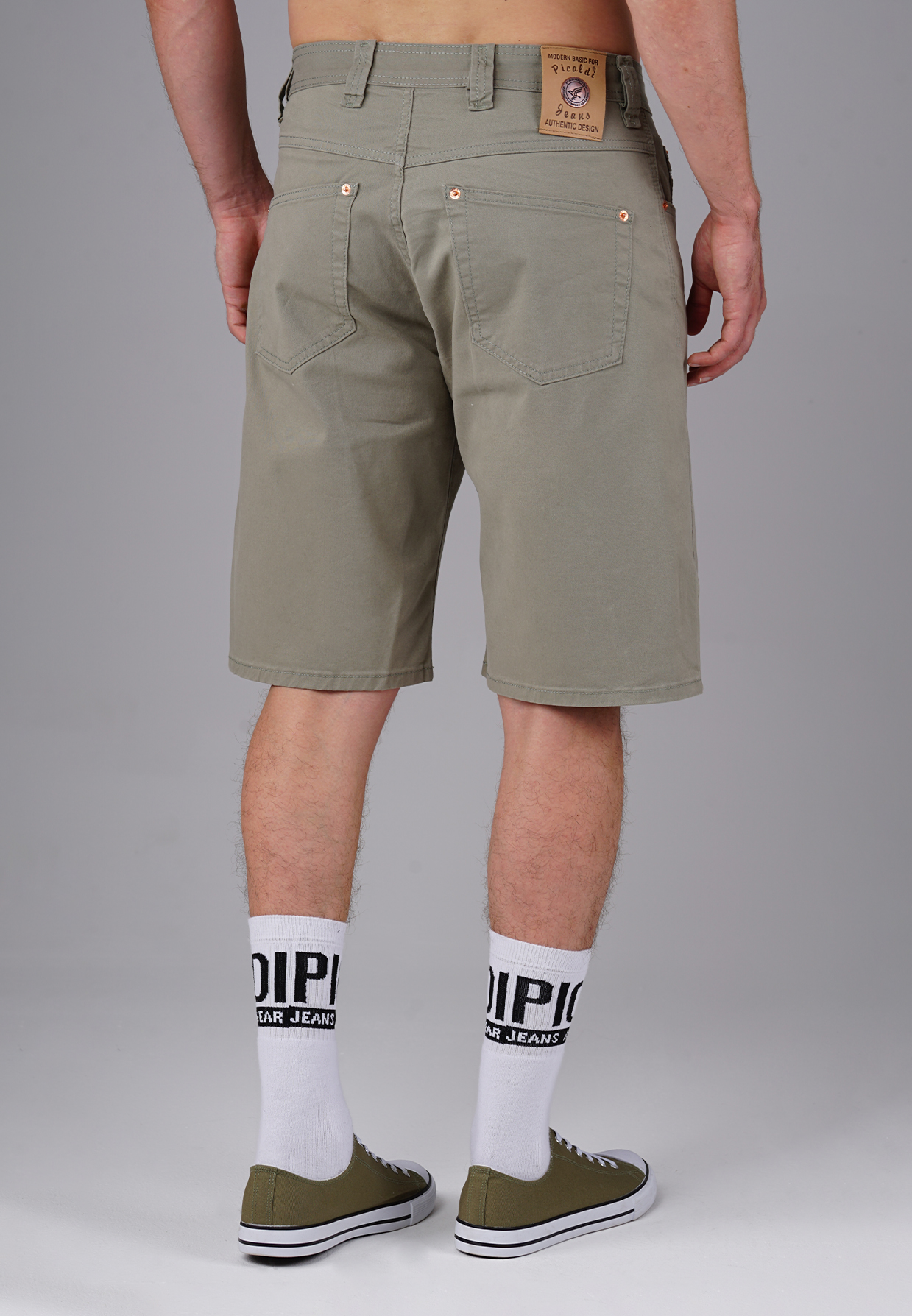 Picaldi Zicco 471 Gabardine Herren Shorts - Relaxed Fit in Olive Drab Picaldi Zicco 471 Gabardine Herren Shorts - Relaxed Fit in Olive Drab W40