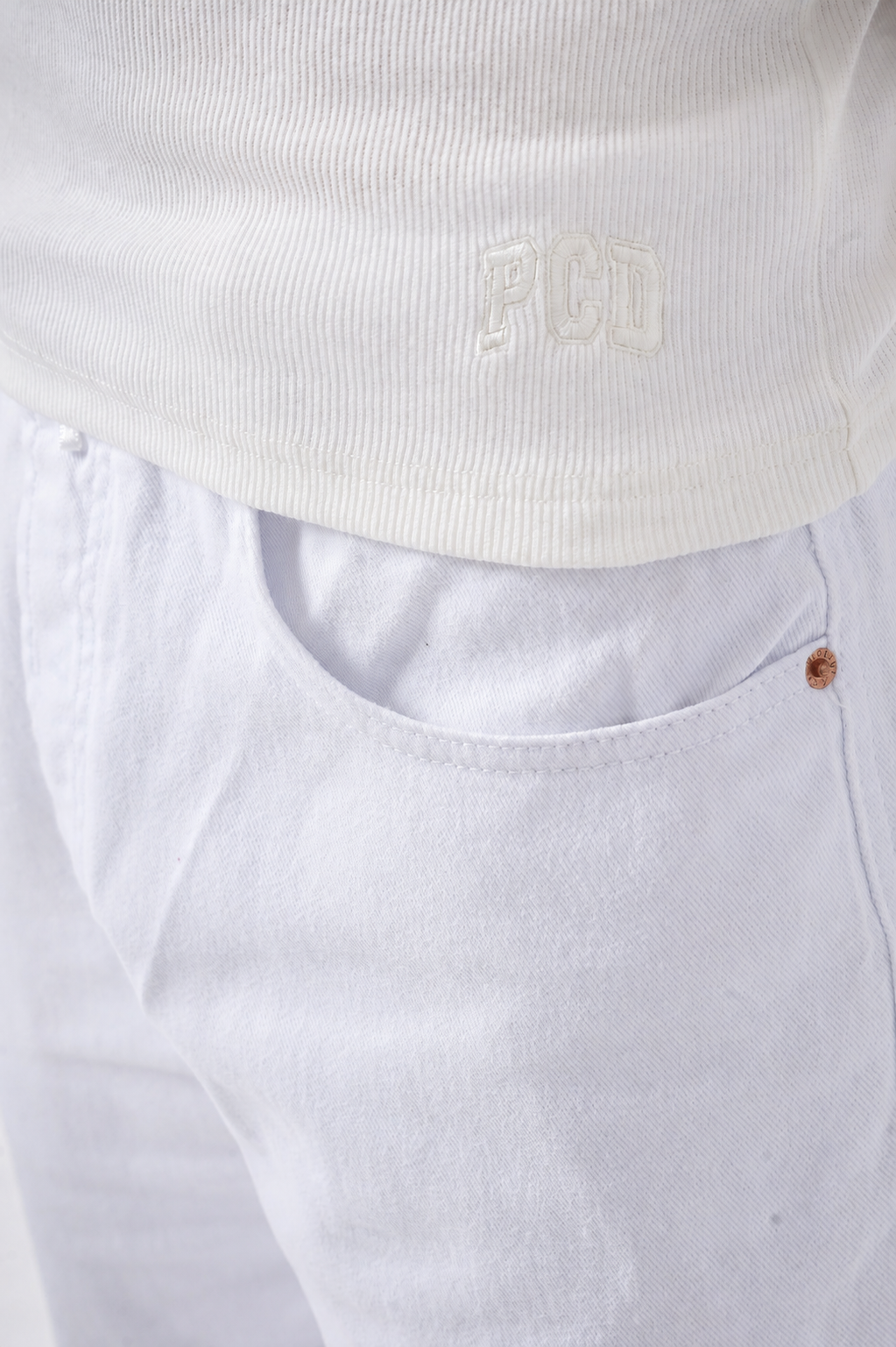 Picaldi Zicco 472 Gabardine White - Relaxed Karottenschnitt in Pure White