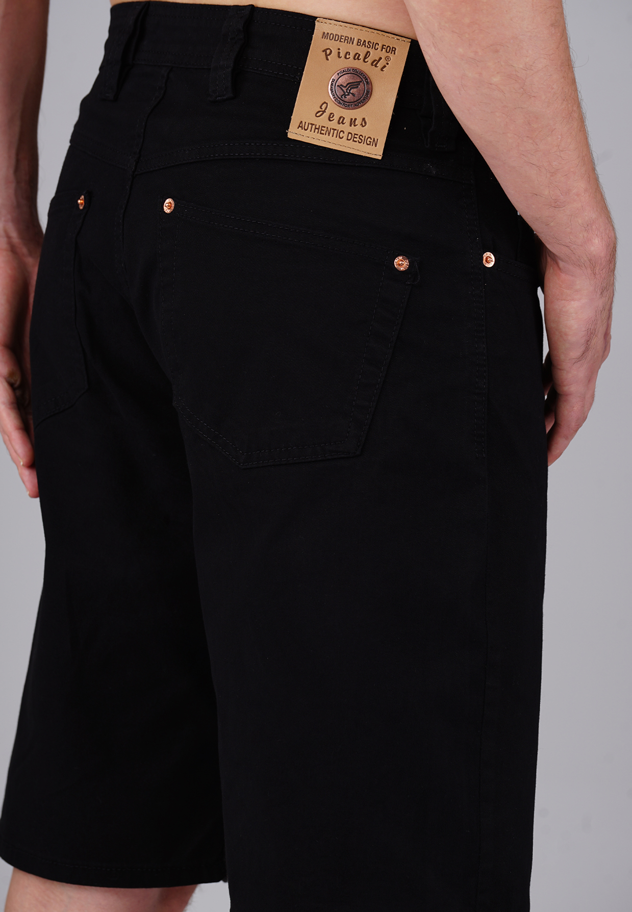 Picaldi Zicco 471 Gabardine Herren Shorts - Relaxed Fit in Jet Black Picaldi Zicco 471 Gabardine Herren Shorts - Relaxed Fit in Jet Black W40