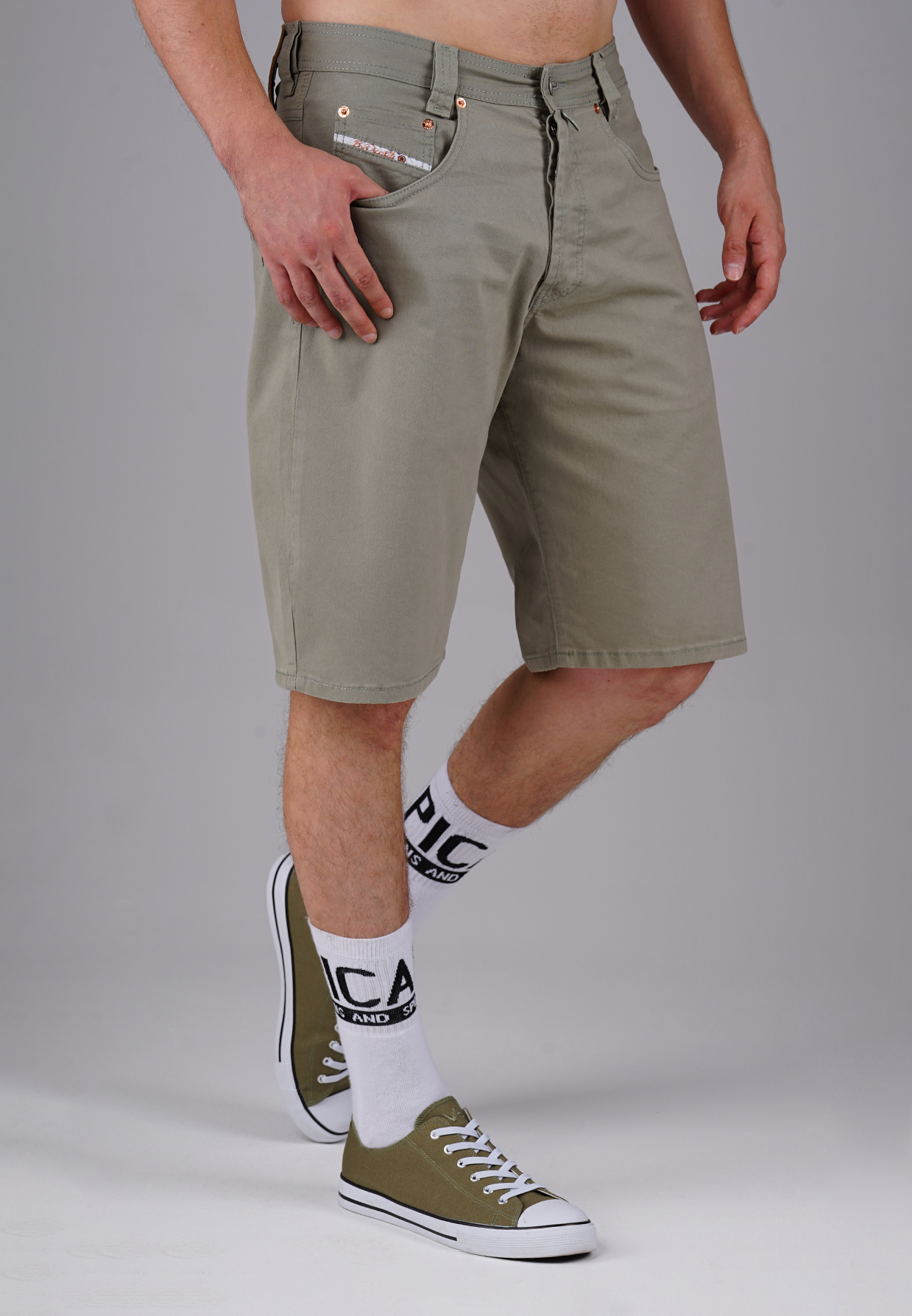 Picaldi Zicco 471 Gabardine Herren Shorts - Relaxed Fit in Olive Drab Picaldi Zicco 471 Gabardine Herren Shorts - Relaxed Fit in Olive Drab W40